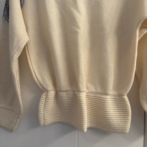 Elegant Cream Floral Sweater - Picture 12 of 14